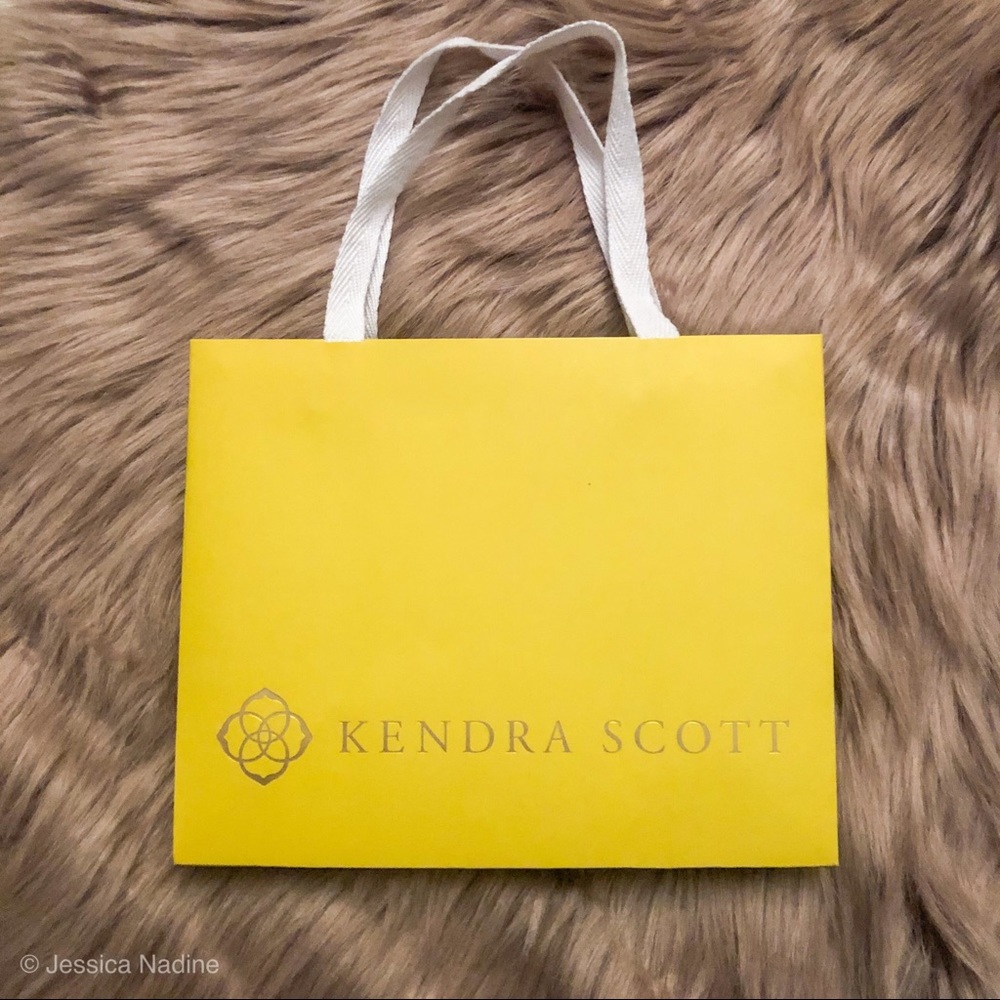 KENDRA SCOTT / Retail Store Bag